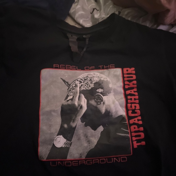 Vlone Tupac t shirt - Picture 3 of 3
